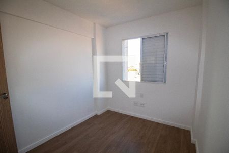  Quarto 01 de apartamento à venda com 3 quartos, 71m² em Padre Eustáquio, Belo Horizonte