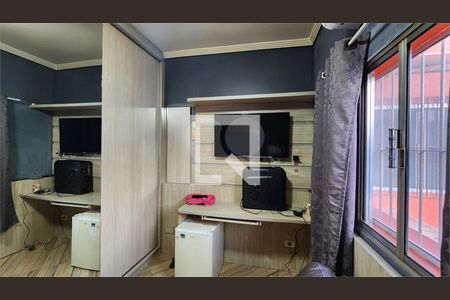 Casa à venda com 3 quartos, 195m² em Vila Mulford, Diadema