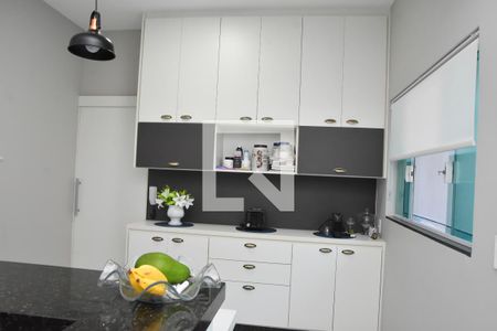 Cozinha de casa de condomínio à venda com 3 quartos, 110m² em Jardim das Carpas, Jundiaí