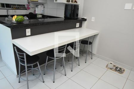 Cozinha de casa de condomínio à venda com 3 quartos, 110m² em Jardim das Carpas, Jundiaí