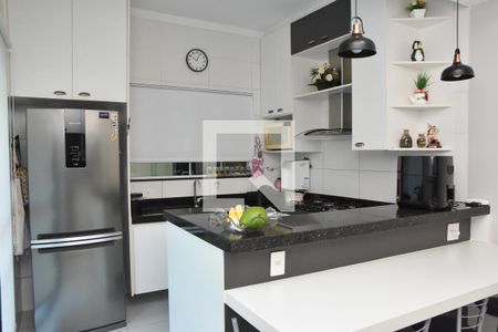 Cozinha de casa de condomínio à venda com 3 quartos, 110m² em Jardim das Carpas, Jundiaí