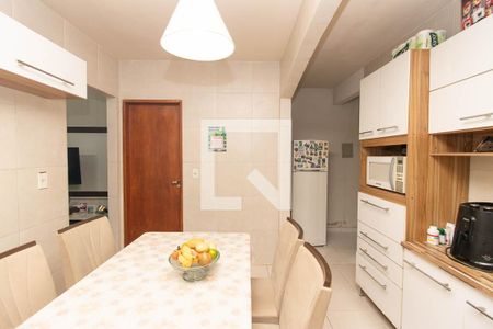 Cozinha de casa à venda com 2 quartos, 81m² em Conjunto Habitacional Jova Rural, São Paulo