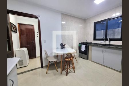Sala de casa à venda com 3 quartos, 120m² em Vila da Saúde, São Paulo
