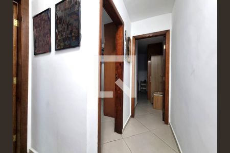 Corredor de casa à venda com 3 quartos, 120m² em Vila da Saúde, São Paulo