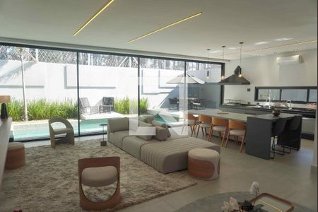 Sala de Estar de casa de condomínio à venda com 2 quartos, 330m² em Residencial Quatro (alphaville), Santana de Parnaíba