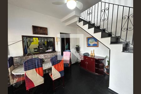Sala de casa à venda com 2 quartos, 120m² em Bento Ribeiro, Rio de Janeiro
