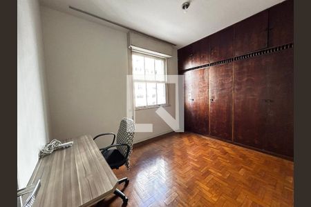 Quarto 2 de apartamento para alugar com 3 quartos, 104m² em Centro, Juiz de Fora