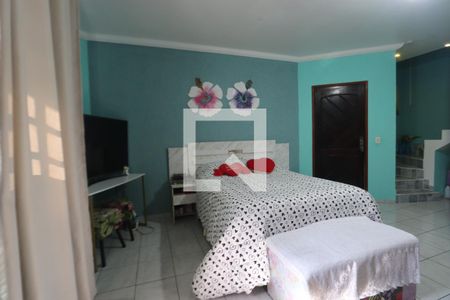 Sala e Quarto de casa à venda com 2 quartos, 63m² em Parque Santa Madalena, São Paulo