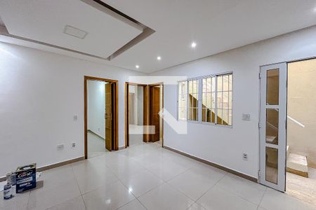 Sala de casa à venda com 3 quartos, 120m² em Chácara Califórnia, São Paulo