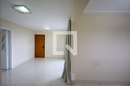 Sala  de apartamento para alugar com 2 quartos, 82m² em Vila Sofia, São Paulo