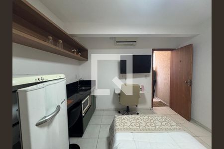 Quarto/cozinha de kitnet/studio para alugar com 1 quarto, 15m² em Presidente Altino, Osasco