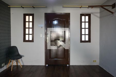 SALA de casa para alugar com 2 quartos, 260m² em Jardim Arpoador, São Paulo