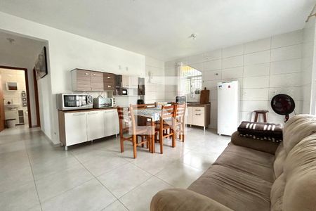 Sala de apartamento para alugar com 2 quartos, 80m² em Barra da Lagoa, Florianópolis