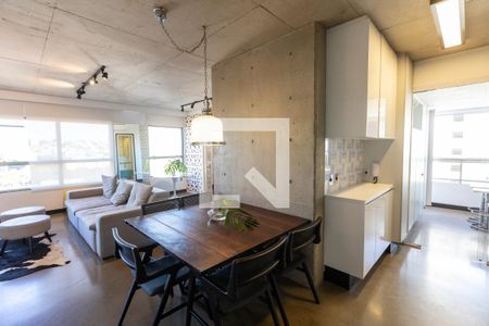 Sala de kitnet/studio para alugar com 1 quarto, 70m² em Cambuí, Campinas
