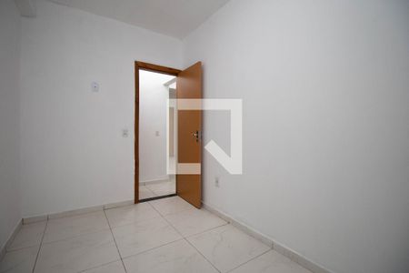 Quarto de kitnet/studio para alugar com 1 quarto, 35m² em Riacho Fundo, Brasília