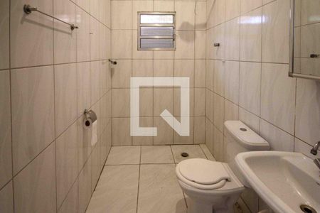 Banheiro de casa para alugar com 2 quartos, 73m² em Jardim Iguatemi, São Paulo