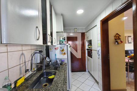 Cozinha de apartamento à venda com 3 quartos, 90m² em Vila Anhanguera, Campinas