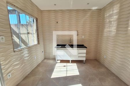 Cozinha de casa para alugar com 1 quarto, 72m² em Saracuruna, Duque de Caxias