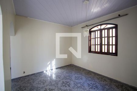 Sala de casa para alugar com 3 quartos, 232m² em Camarão, São Gonçalo
