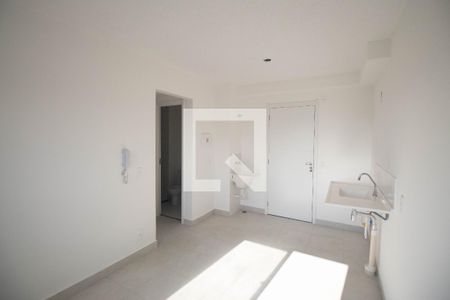 Sala  / Cozinha  de apartamento para alugar com 2 quartos, 32m² em Vila Maria, São Paulo