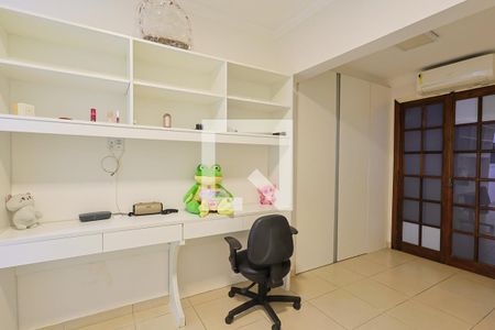 Suíte 1 de casa à venda com 2 quartos, 140m² em Jardim Salete, Taboão da Serra