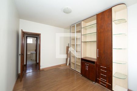 QUARTO1 de apartamento para alugar com 4 quartos, 153m² em Santo Antônio, Belo Horizonte