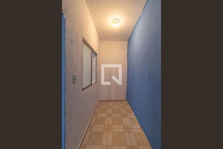 Corredor de casa para alugar com 1 quarto, 80m² em Jardim Benfica, São Paulo