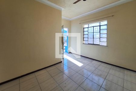 Sala de casa à venda com 3 quartos, 360m² em Santa Barbara, Niterói