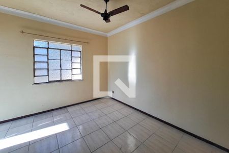 Sala de casa à venda com 3 quartos, 360m² em Santa Barbara, Niterói
