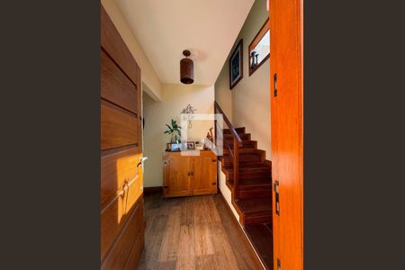 Corredor de casa para alugar com 3 quartos, 300m² em Itaipu, Niterói