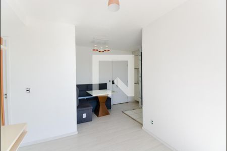 Sala de apartamento para alugar com 2 quartos, 43m² em Vila Itapegica, Guarulhos