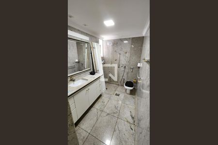 Banheiro de apartamento à venda com 3 quartos, 163m² em SQS 207, Brasília