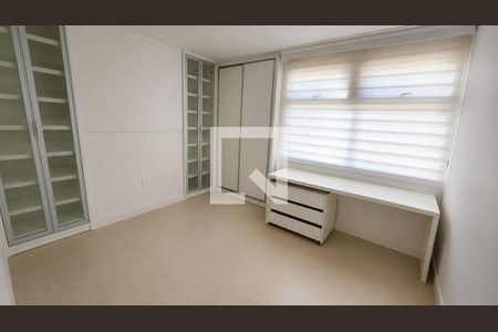 Quarto de apartamento à venda com 3 quartos, 163m² em SQS 207, Brasília