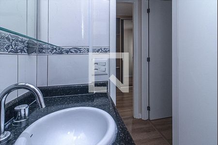 banheiro social_4 de apartamento para alugar com 2 quartos, 48m² em Jardim Previdencia, São Paulo