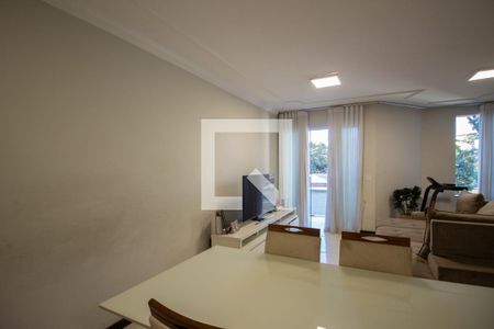 Sala de casa à venda com 3 quartos, 180m² em São João Batista, Belo Horizonte