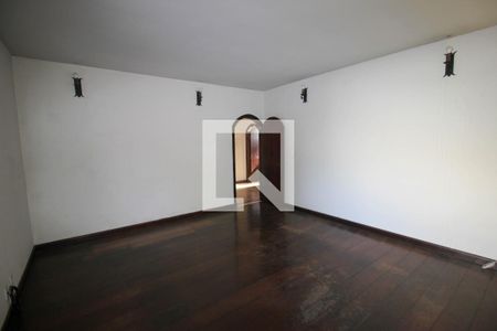 Casa para alugar com 4 quartos, 336m² em Jardim Santa Rosália, Sorocaba
