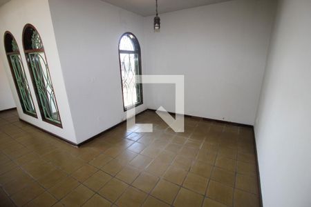 Casa para alugar com 4 quartos, 336m² em Jardim Santa Rosália, Sorocaba
