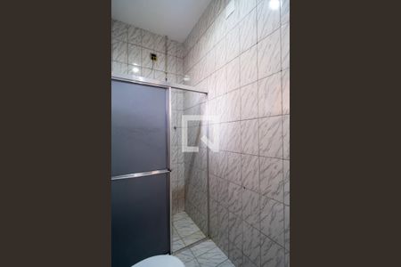 Banheiro da Suíte de casa para alugar com 3 quartos, 124m² em Vila Barcelona, Sorocaba