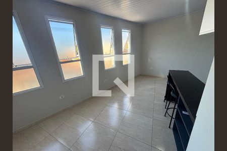 Sala/quarto de kitnet/studio para alugar com 1 quarto, 20m² em Colônia, Ribeirão Pires