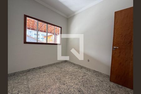 Quarto de casa para alugar com 3 quartos, 120m² em Minaslandia, Belo Horizonte