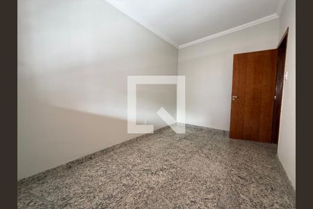 Quarto de casa para alugar com 3 quartos, 120m² em Minaslandia, Belo Horizonte