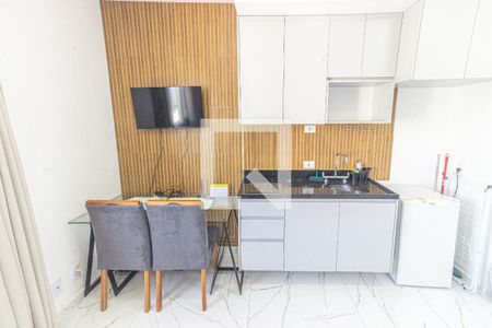Cozinha de apartamento para alugar com 1 quarto, 21m² em Belenzinho, São Paulo