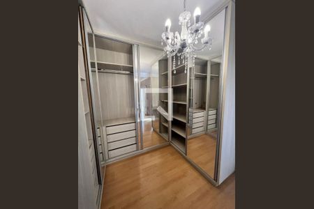 Casa para alugar com 3 quartos, 250m² em Vila Congonhas, São Paulo