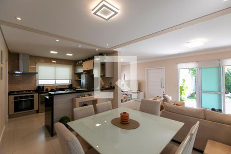 SALA PARA TRÊS AMBIENTES de casa de condomínio à venda com 4 quartos, 173m² em Bairro das Palmeiras, Campinas