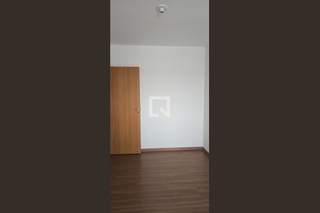 Quarto de apartamento para alugar com 2 quartos, 52m² em Laranjeiras, Uberlândia