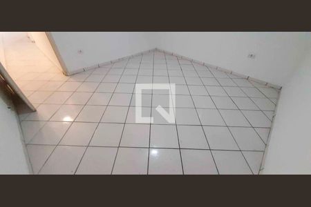 Quarto 1 de casa para alugar com 2 quartos, 60m² em Jardim Roberto, Osasco