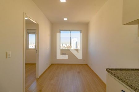 Sala/Cozinha de apartamento para alugar com 1 quarto, 24m² em Jardim Floresta, São Paulo