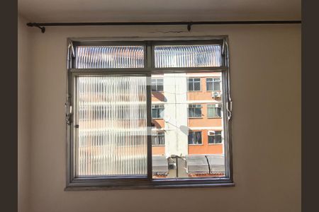 Janela - Sala de apartamento para alugar com 2 quartos, 48m² em Taquara, Rio de Janeiro