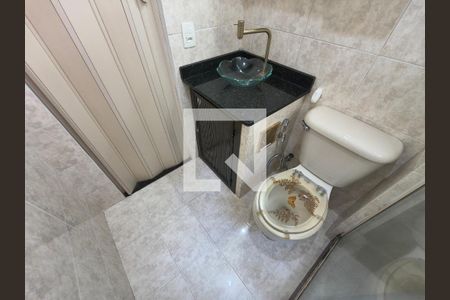 Banheiro Social de apartamento para alugar com 2 quartos, 48m² em Taquara, Rio de Janeiro