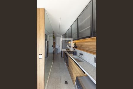 Cozinha de apartamento à venda com 1 quarto, 46m² em Vila Nova Conceição, São Paulo